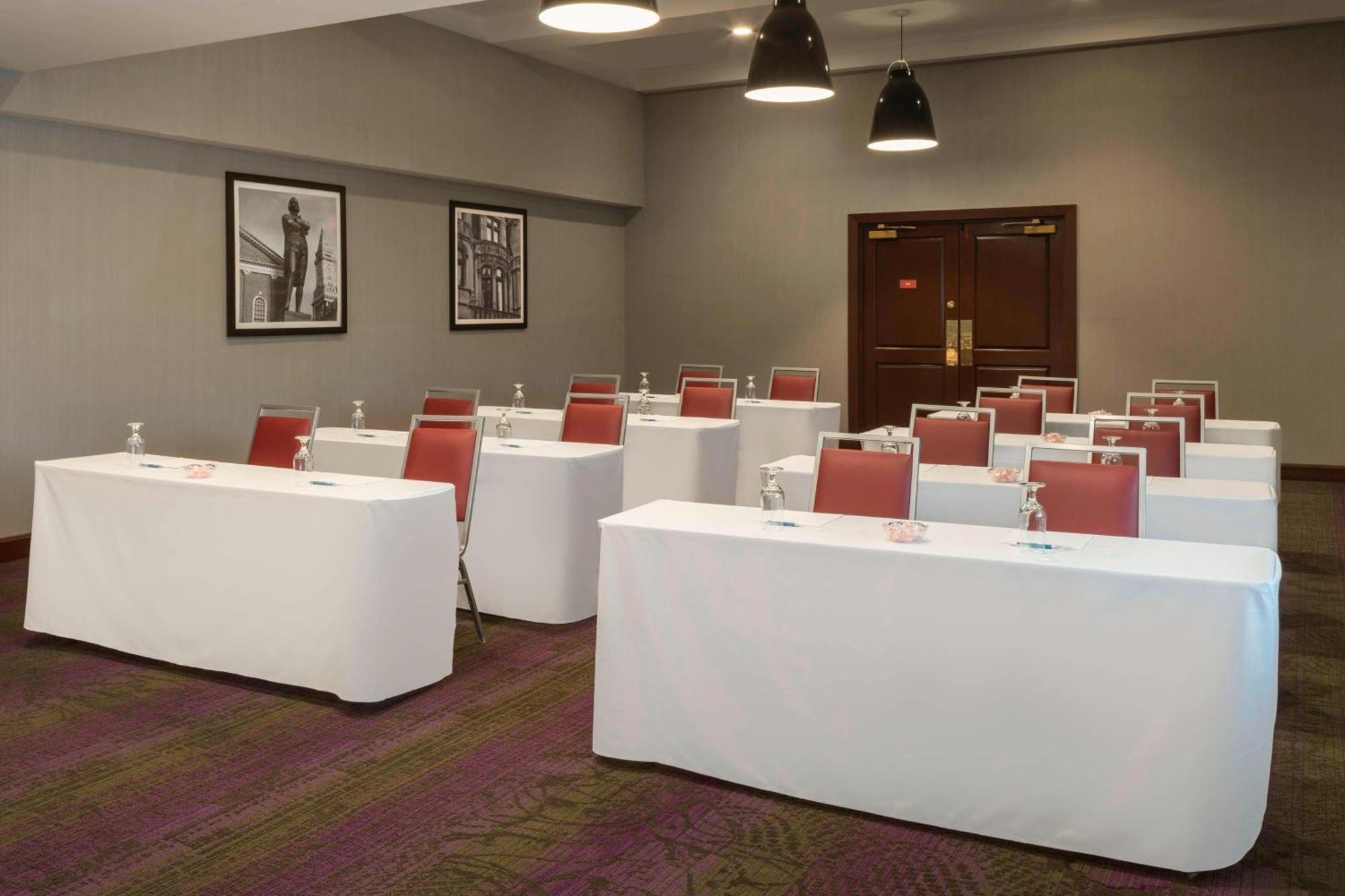 Four Points By Sheraton Boston Logan Airport רוויר מראה חיצוני תמונה